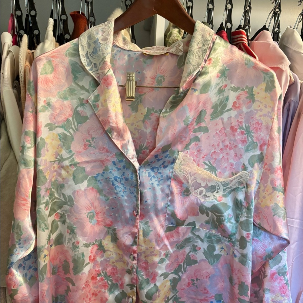 Vintage Victoria's Secret Gold Label  Floral Lace Trim Pajama Set. Size S